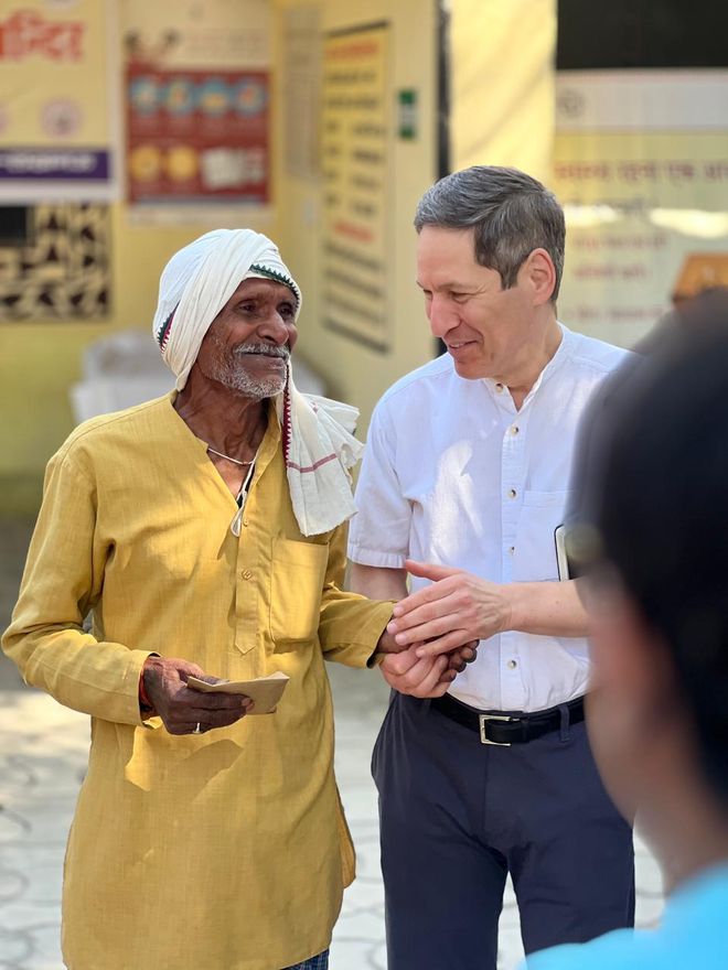 专访｜美国前疾控主任费和平：美国全球卫生领导力减弱各国面临机遇亦肩负责任(图2)