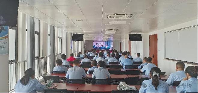 信阳市平桥区：健康科普专家进企业助力持续优化营商环境(图1)