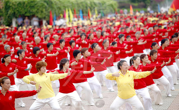 以习近平同志为总书记的党中央关心卫生与健康工作纪实(图3)