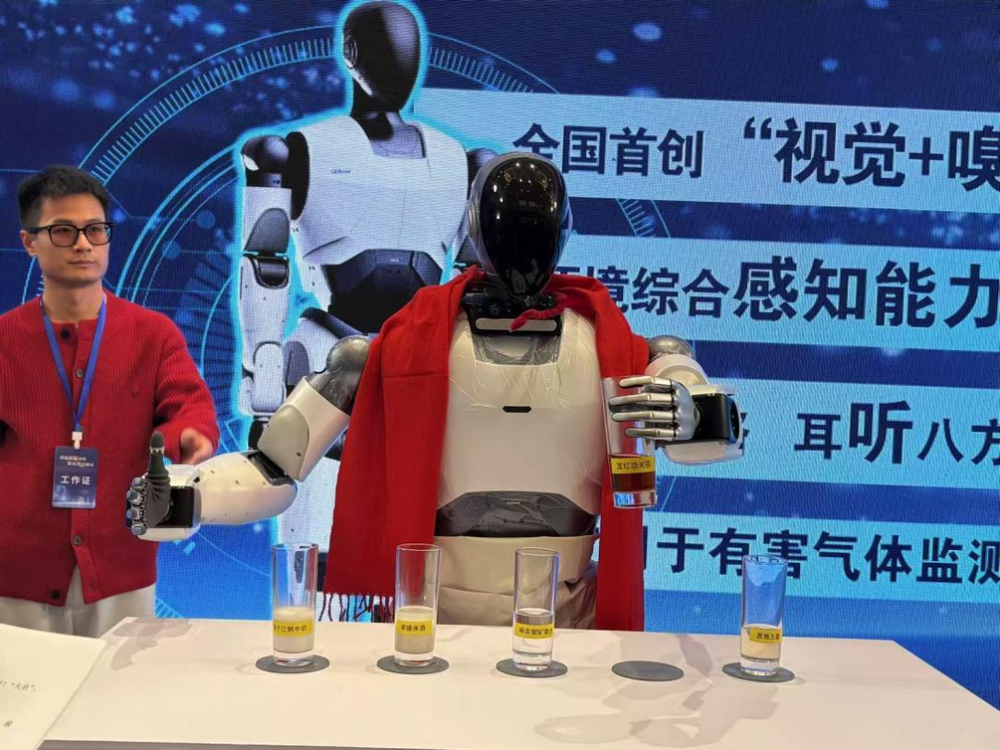 “老友”升级“新朋”首秀！湖北“新春第一会”Ta们硬核亮相(图5)