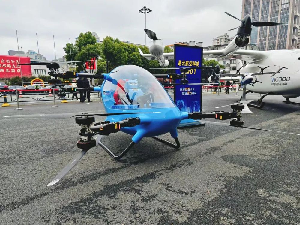 “老友”升级“新朋”首秀！湖北“新春第一会”Ta们硬核亮相(图11)