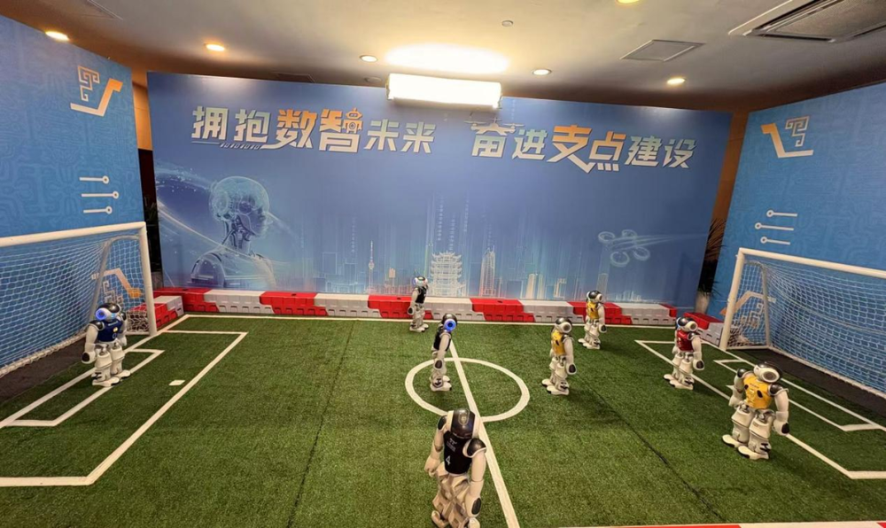 “老友”升级“新朋”首秀！湖北“新春第一会”Ta们硬核亮相(图8)